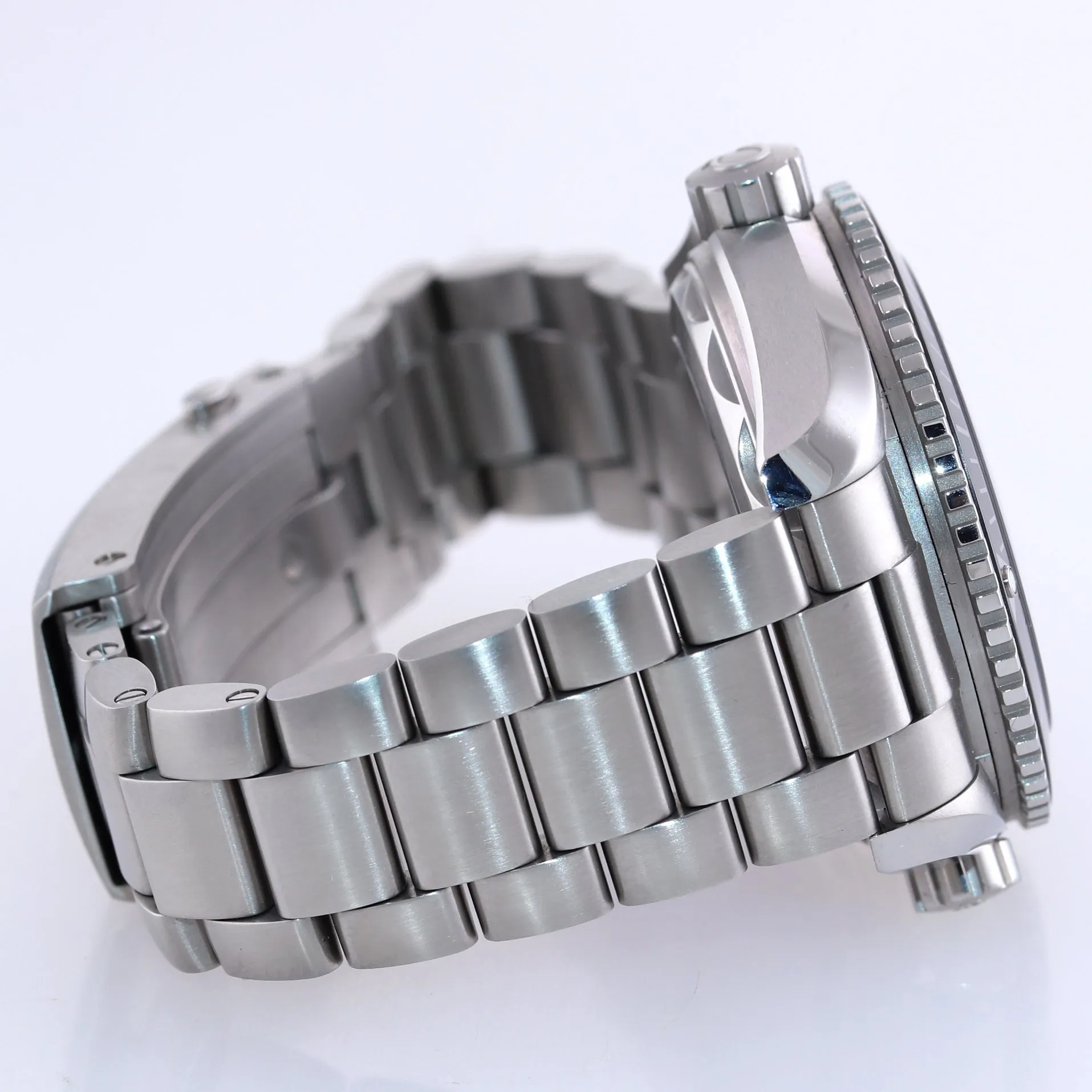 PAPERS Omega Seamaster Planet Ocean 44mm 215.30.44.21.01.001 Black Watch Box