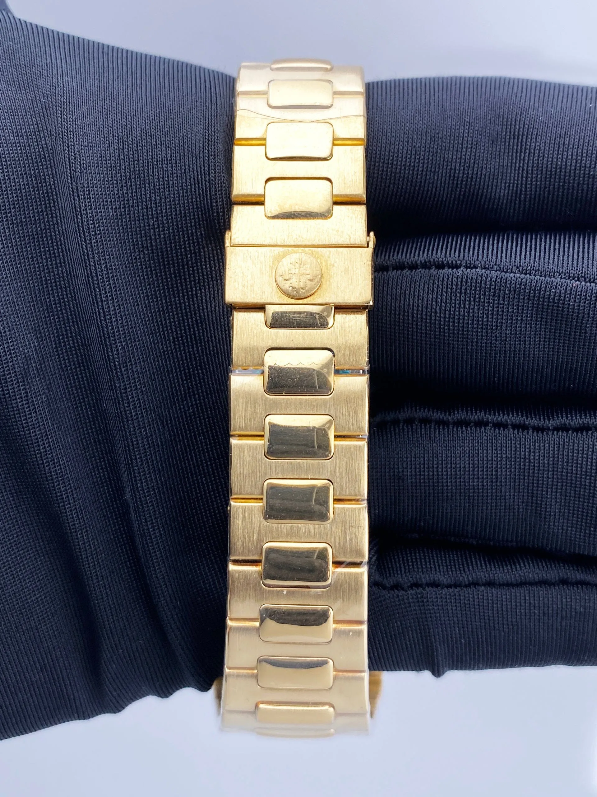 Patek Philippe Nautilus 3800/2J Champagne Diamond Dial Mens Watch With Archives