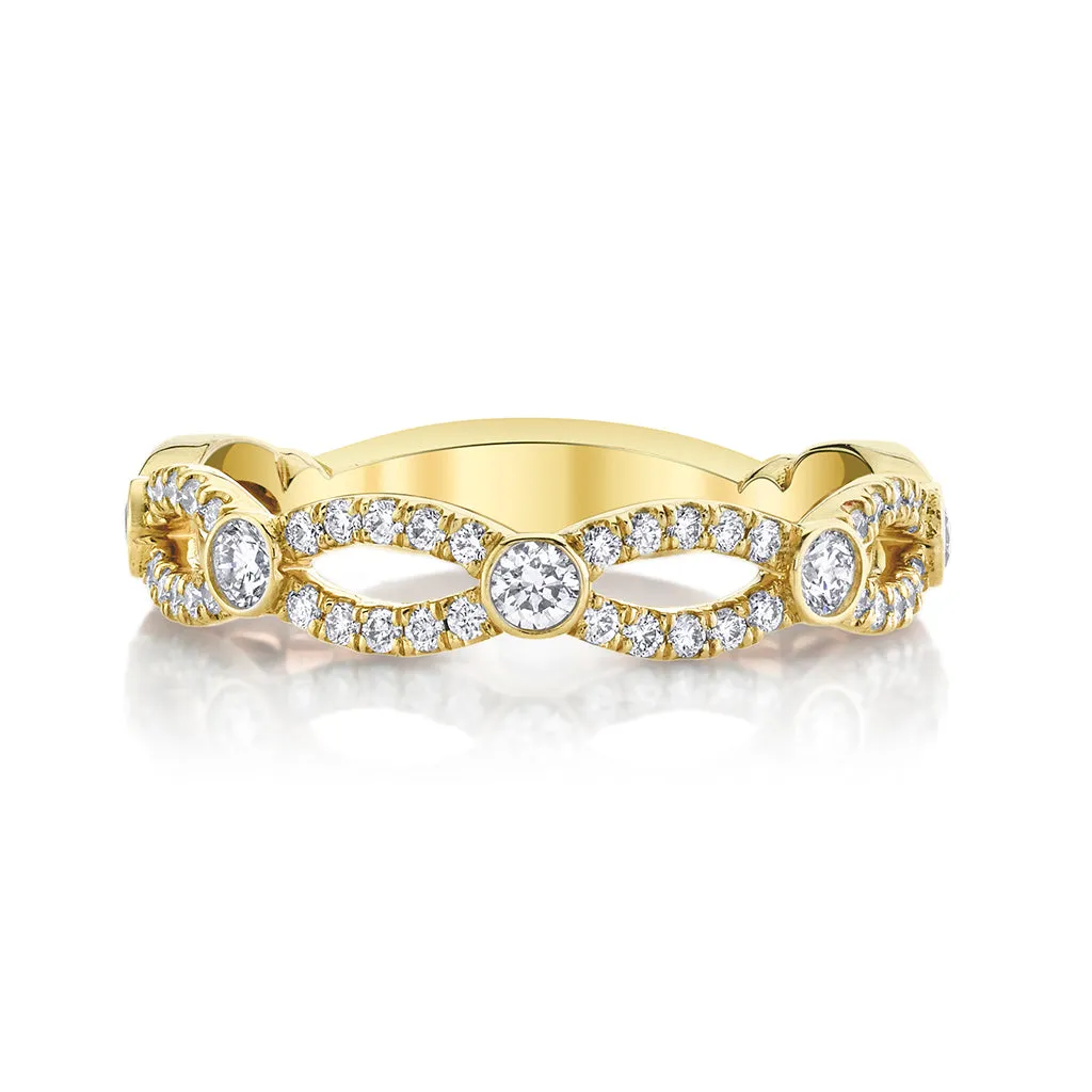 Petite Crossover Ring