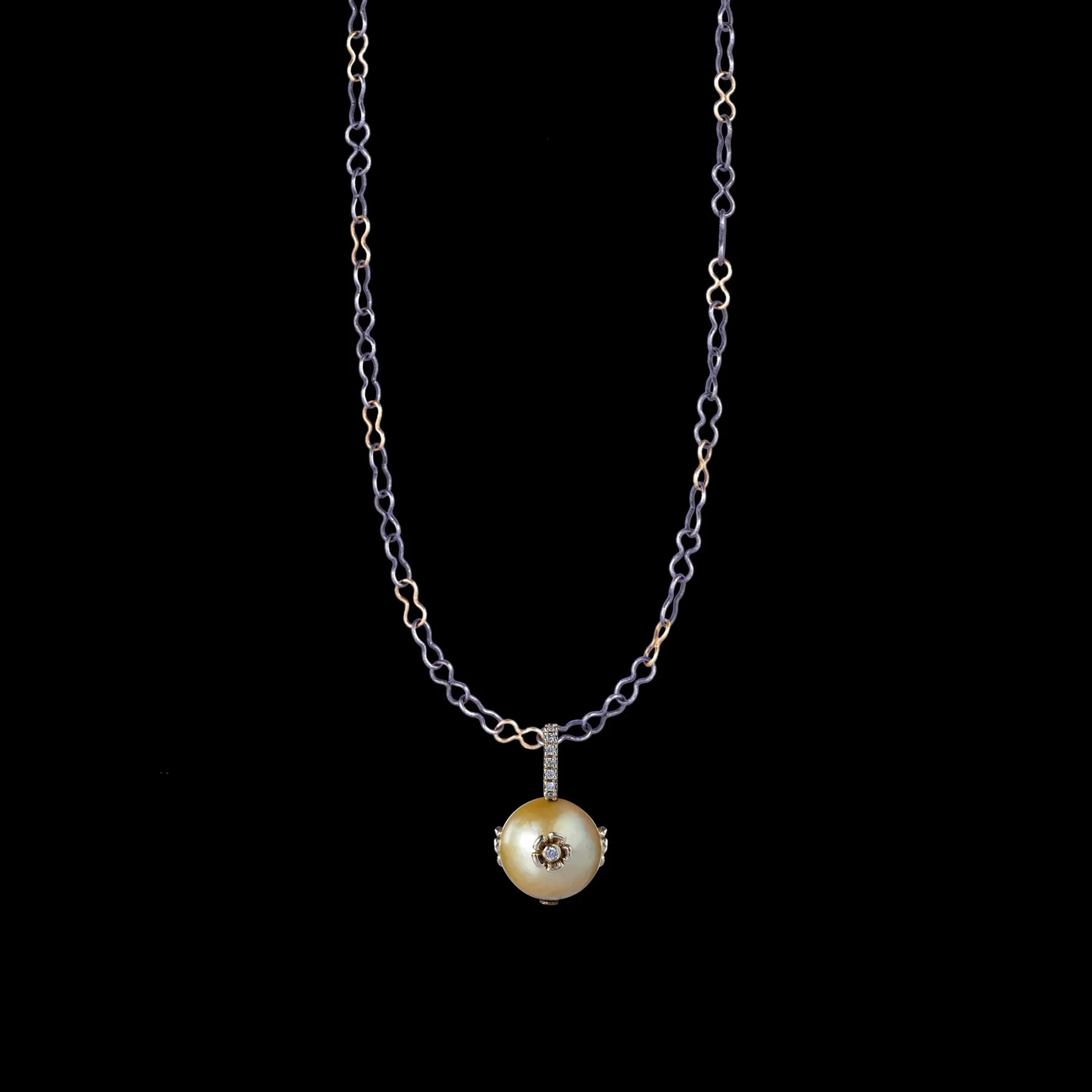 PRIMROSE MARIS GOLDEN SOUTH SEA NEAR ROUND PEARL PENDANT ONE-OF-A-KIND