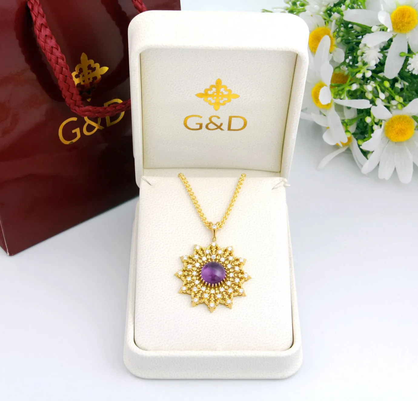 "Amethyst Star" Pendant with Diamonds in 18K Yellow Gold