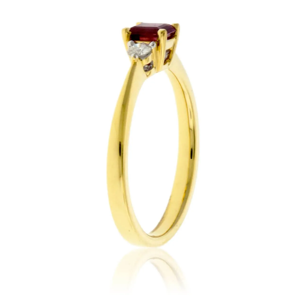 Red Beryl Emerald & Round Diamond Yellow Gold Ring