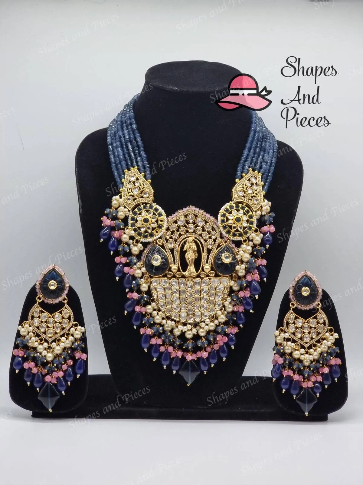 Regal Necklace Set