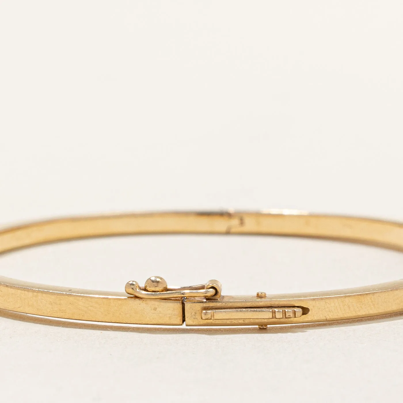 Sapphire & Diamond Bangle | 0.62ctw 0.28ctw | 7" |