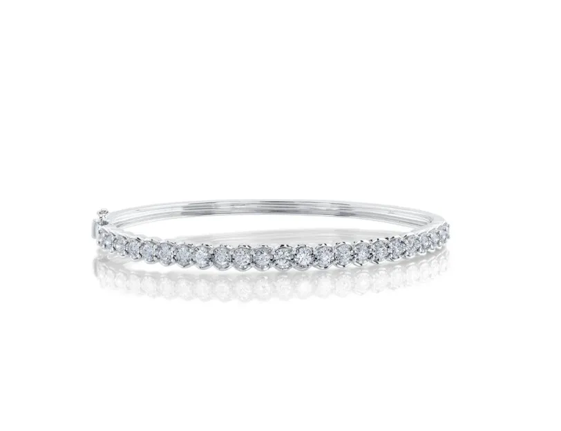 Shy Creation Scalloped Diamond Bangle Bracelet