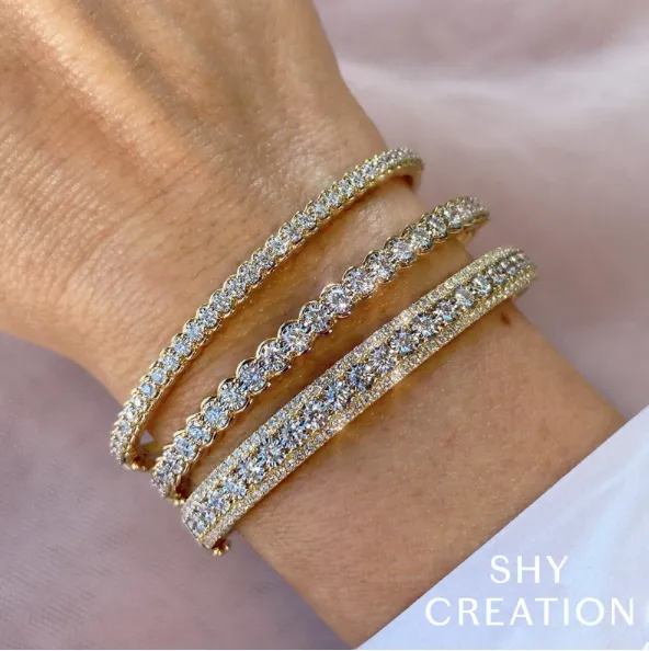 Shy Creation Scalloped Diamond Bangle Bracelet