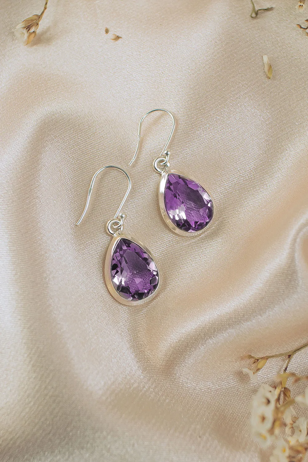 Sivalya Amethyst Silver Earrings- Bliss