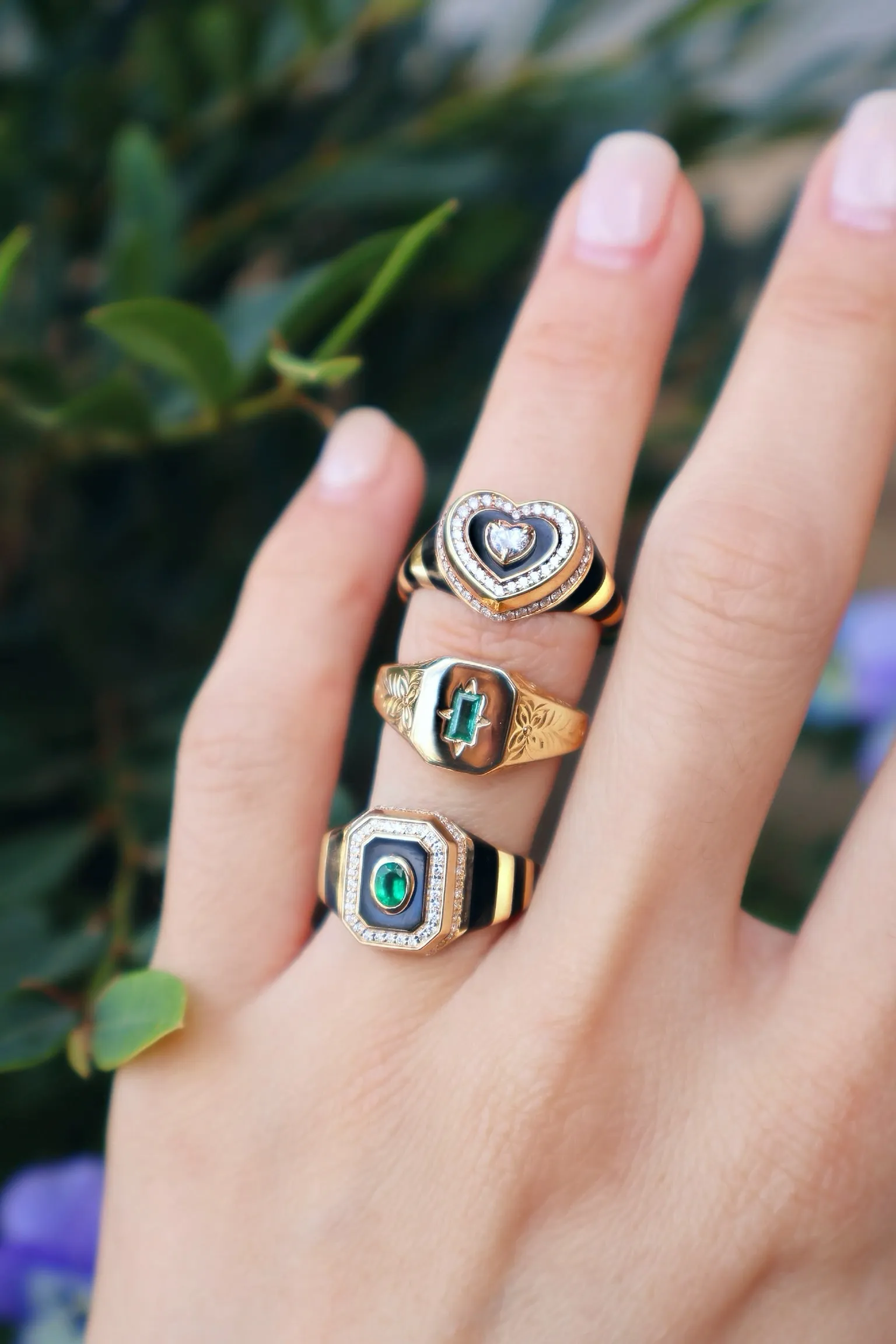 Spade Warisan Minor Emerald Signet Ring