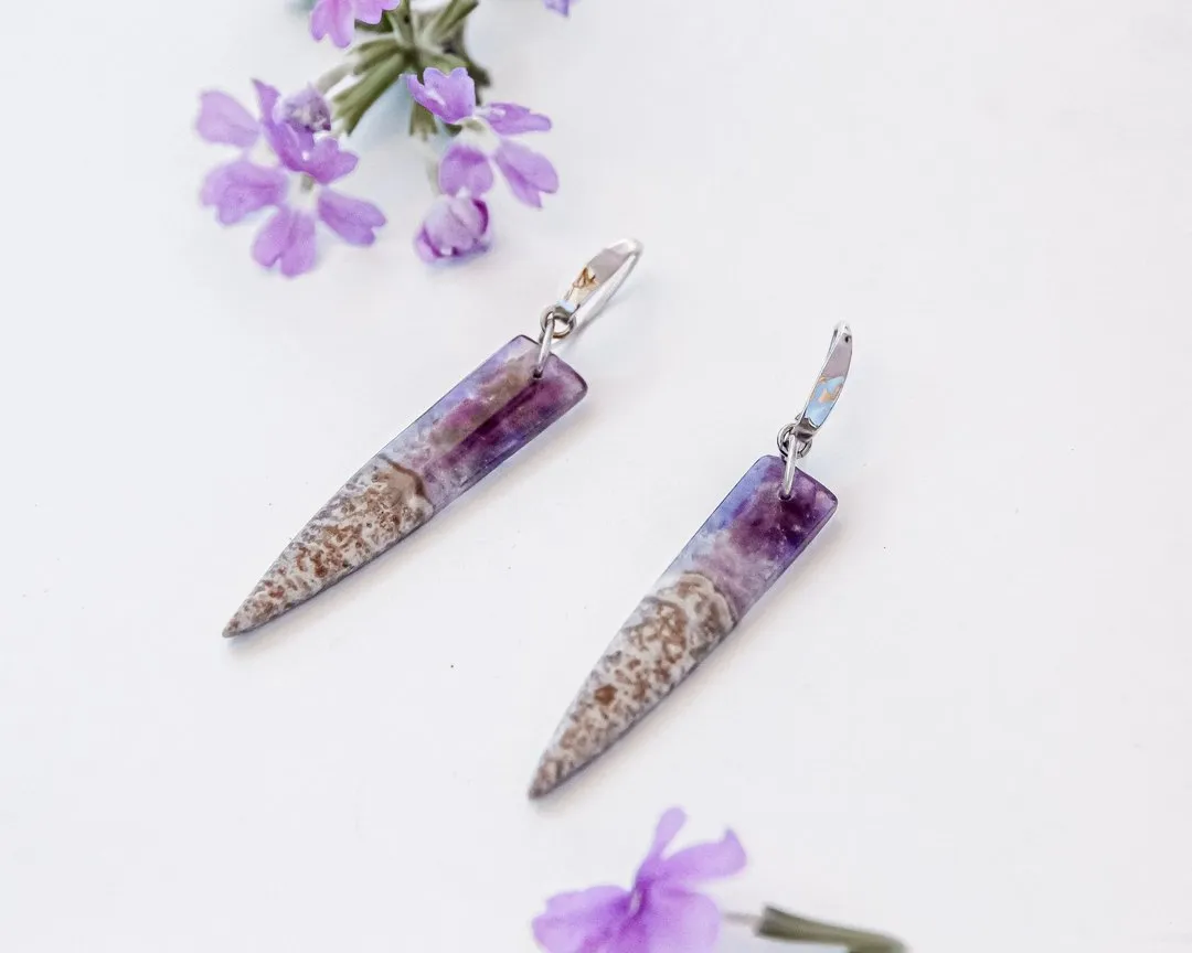 SS Chevron Amethyst Dagger Dangle Earrings with Hammered Earwire