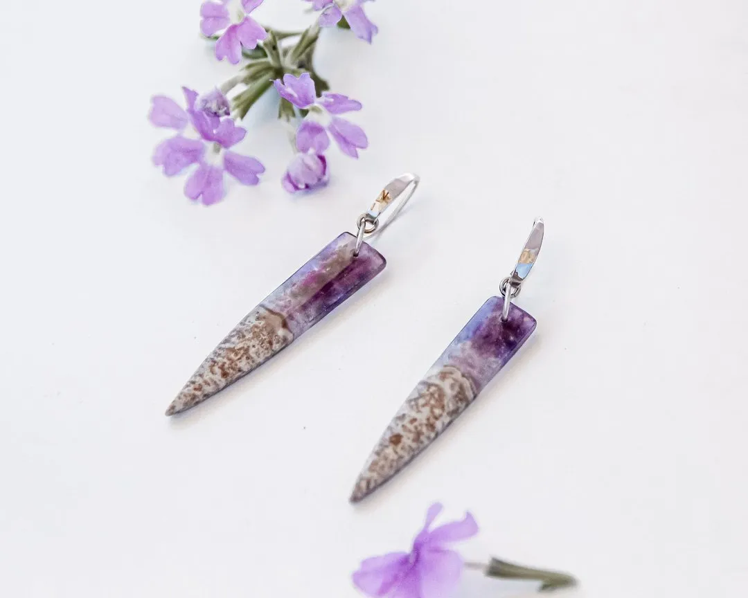 SS Chevron Amethyst Dagger Dangle Earrings with Hammered Earwire
