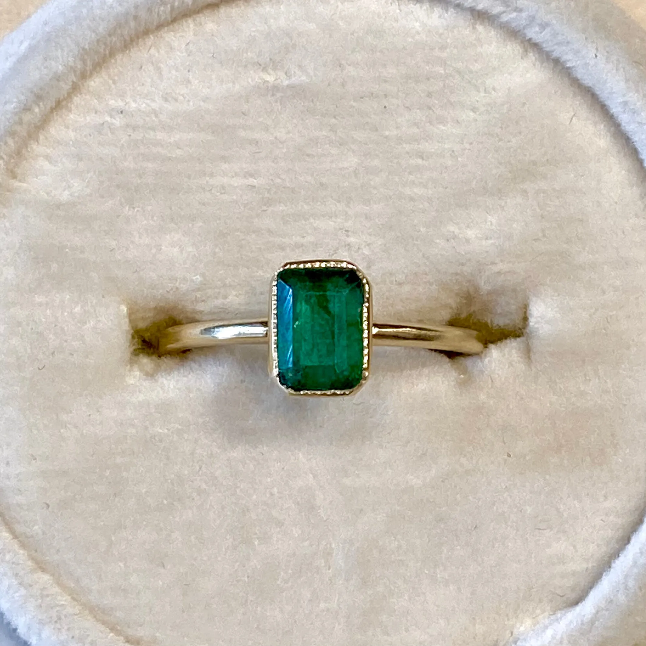 The Palace Engagement Ring w. Emerald