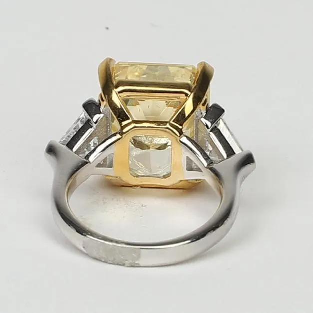 Three stones Cubic Zirconia Engagement Ring. 803R100