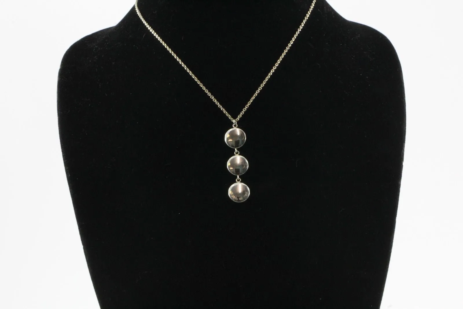 Tiffany & Co Sterling Silver 3 Circle Disc Pendant Necklace