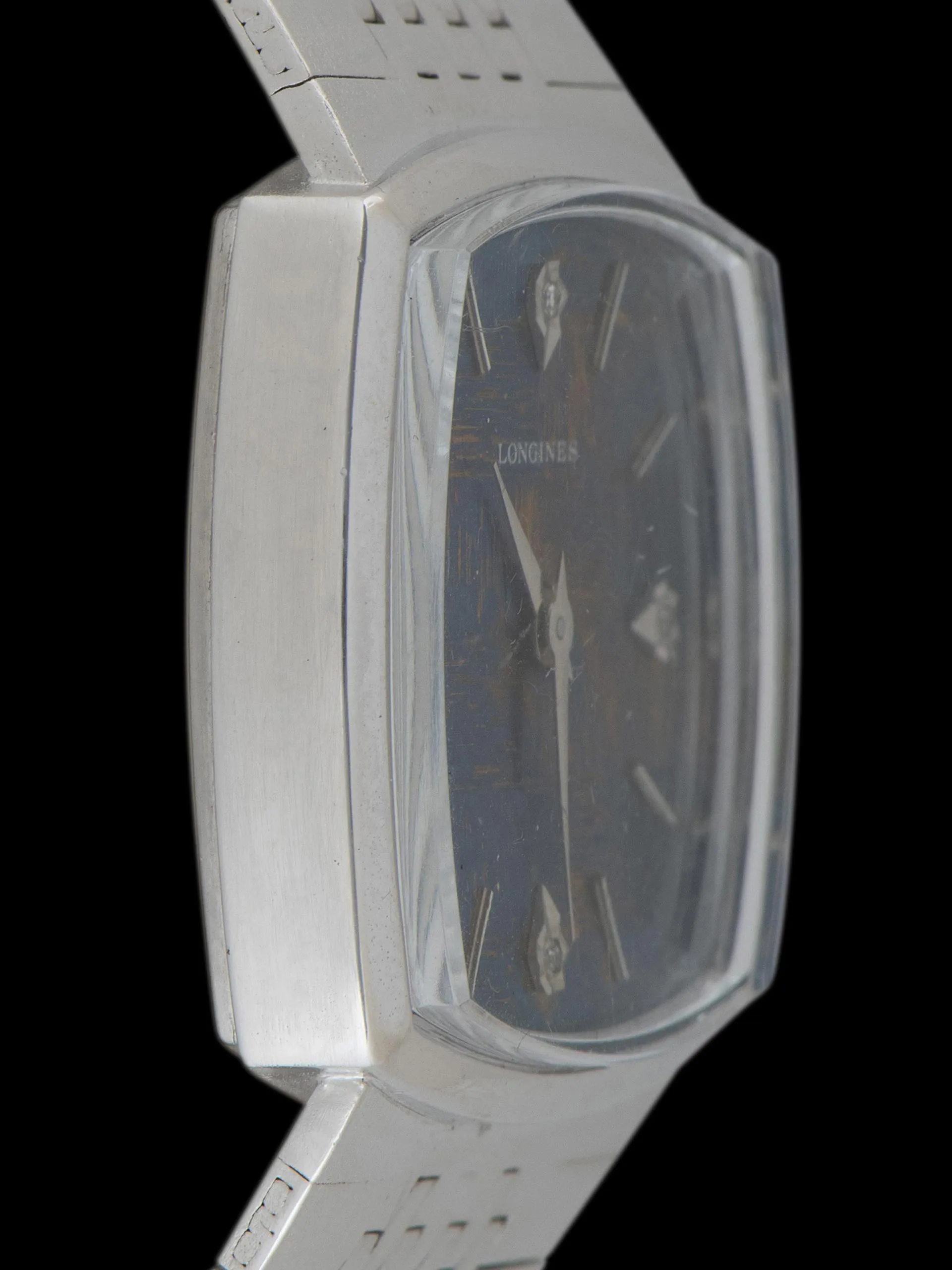 Tropical 1960s Longines Stainless Steel Bracelet Watch "Cal. 18L" (Ref. 1075) Blue "Mosaic" Diamond Dial