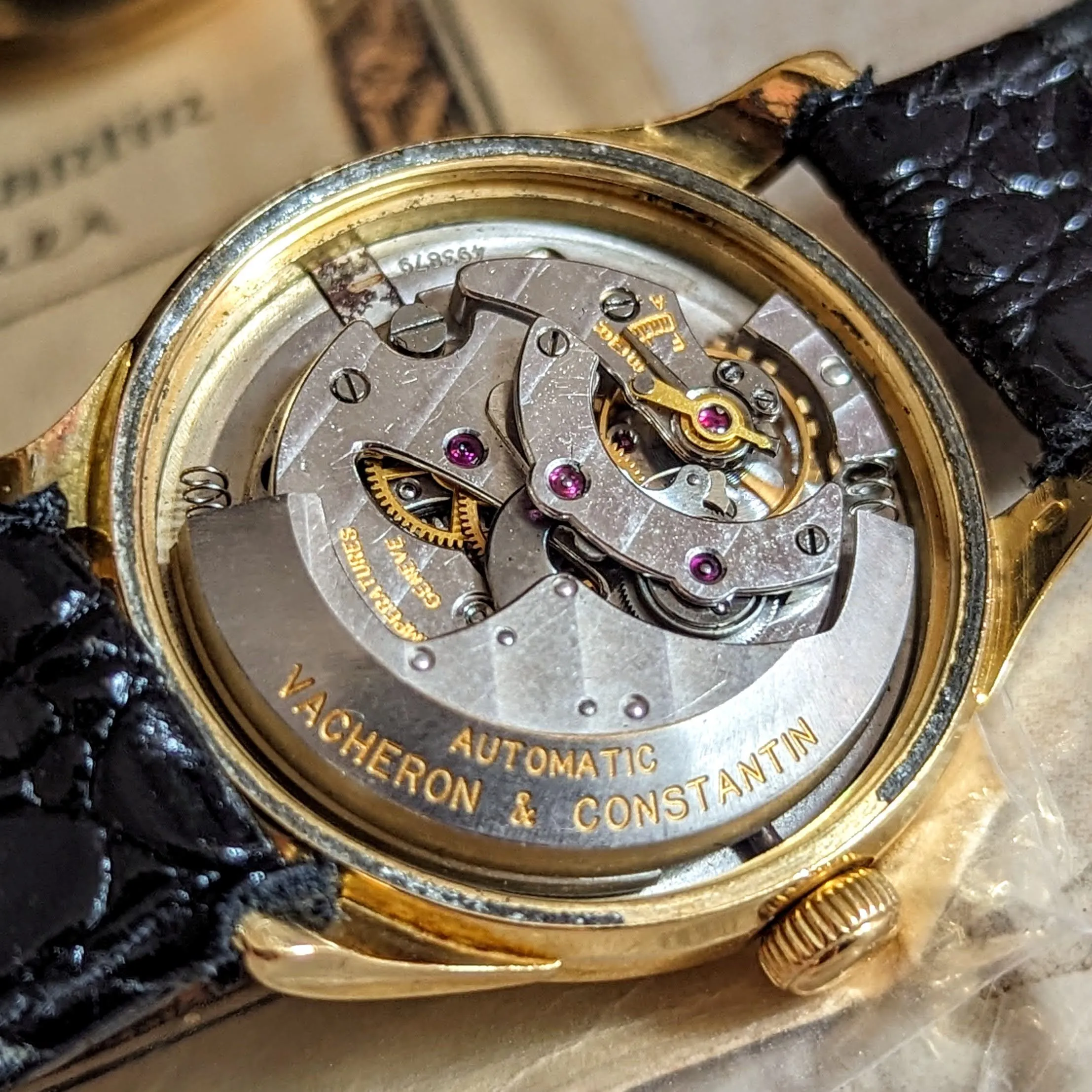 VACHERON & CONSTANTIN Geneve 18K Wristwatch Ref. 4466 Cal. 477/1 Bumper Automatic Watch - Box & Papers
