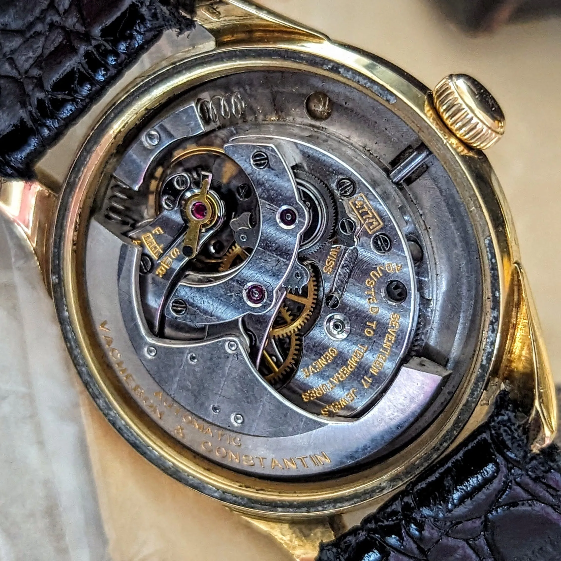 VACHERON & CONSTANTIN Geneve 18K Wristwatch Ref. 4466 Cal. 477/1 Bumper Automatic Watch - Box & Papers