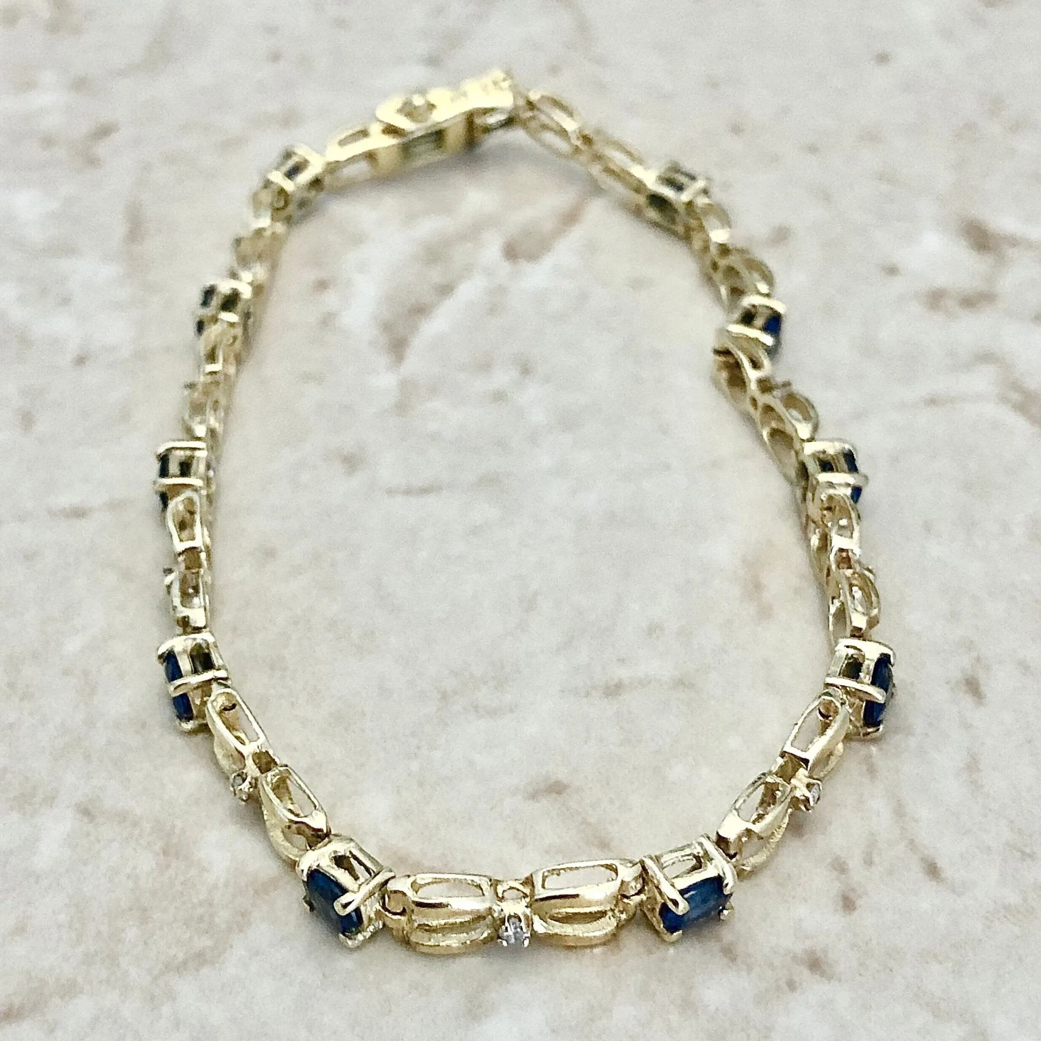 Vintage 14 Karat Yellow Gold 2.45 Carats Sapphire & Diamond Bracelet