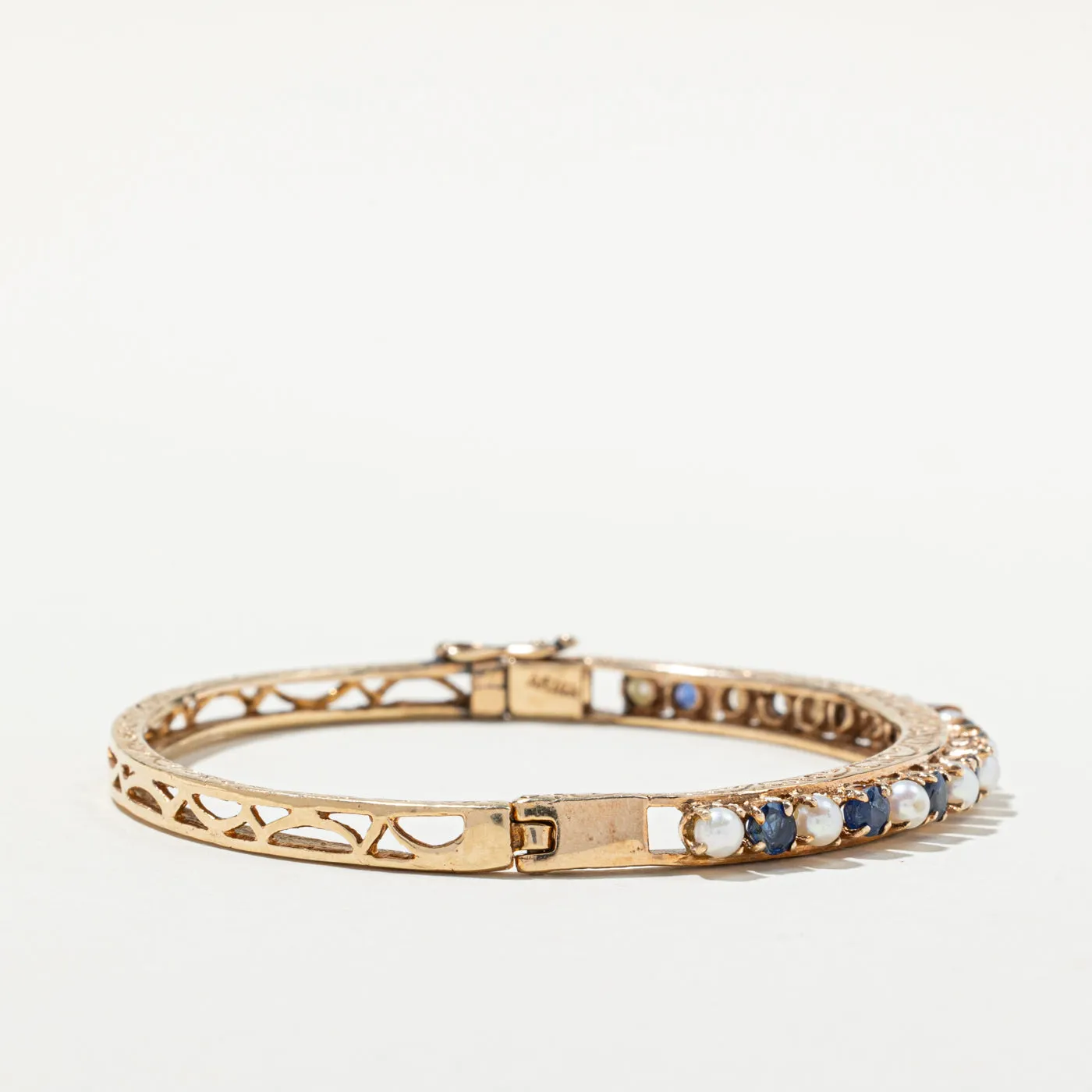 Vintage Blue Sapphire & Pearl Bangle Bracelet | 1.94ctw, 3.00-3.50mm |