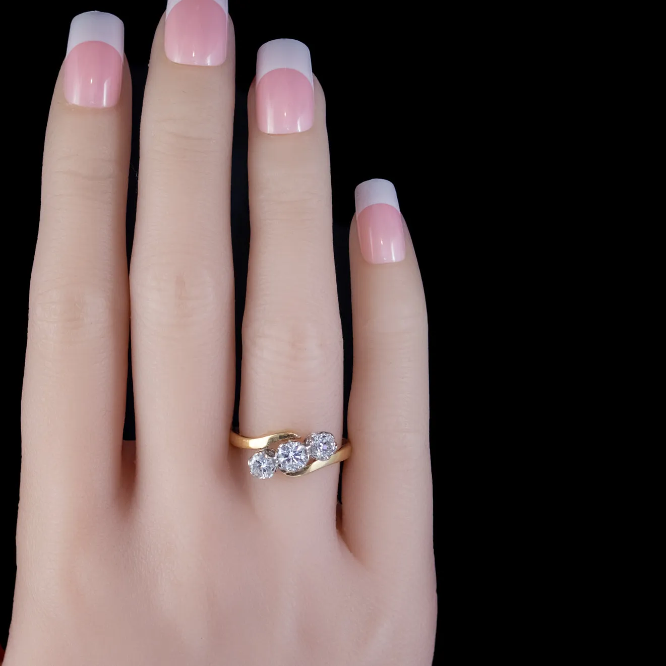 Vintage Diamond Trilogy Twist Engagement Ring 18Ct Gold 1.60Ct Diamonds