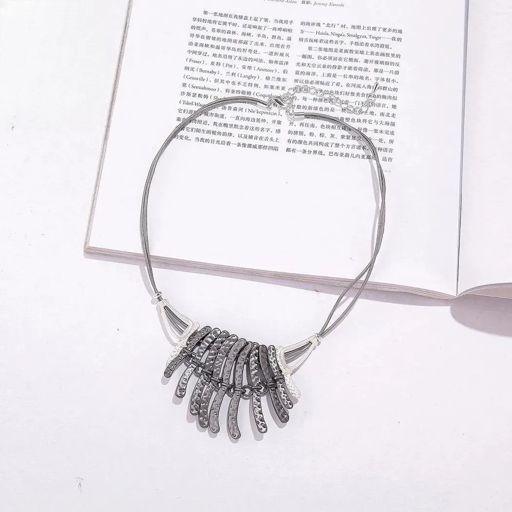 Vintage Gothic Chokers Necklace 2023 Korean Fashion Geometric Suspension Pendants