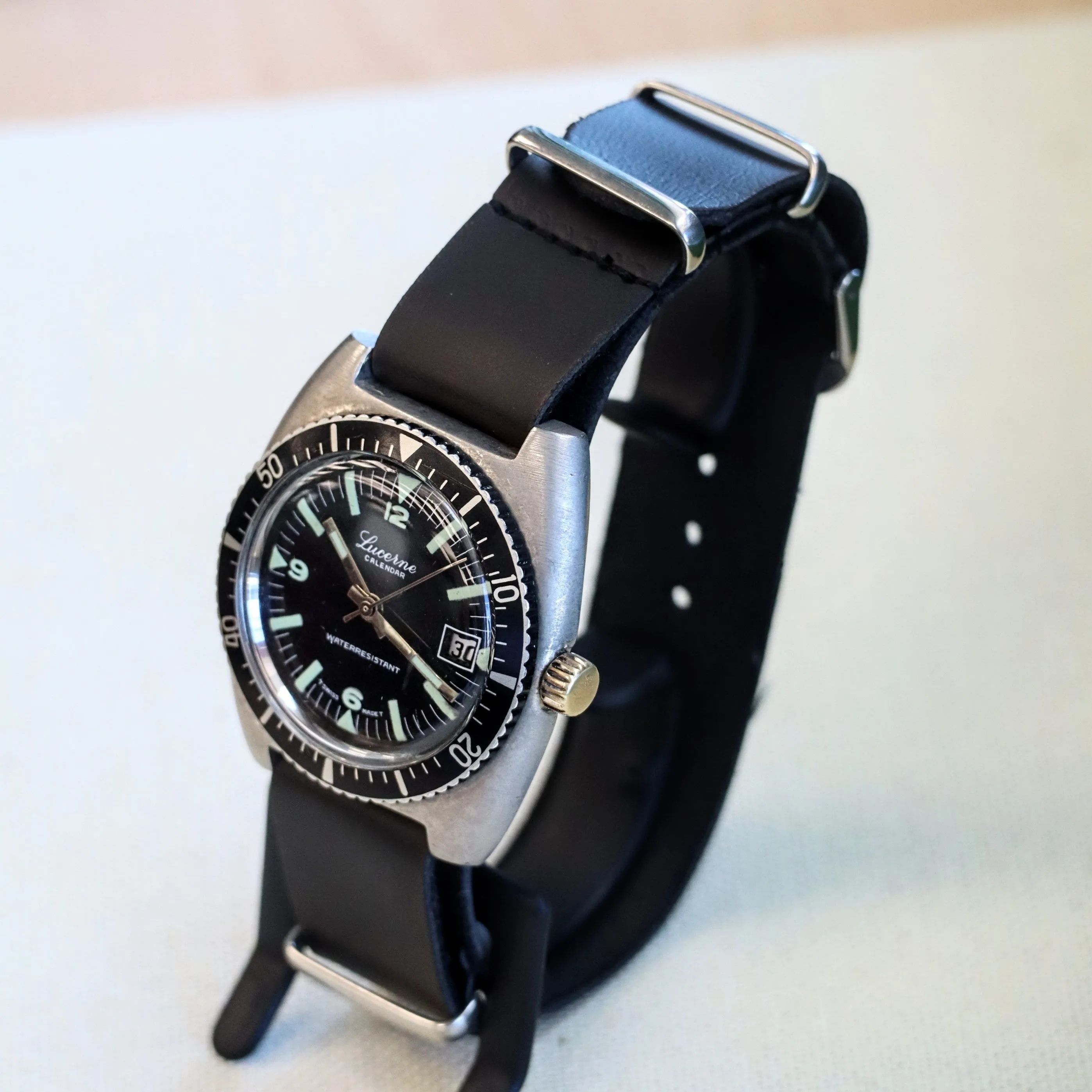Vintage LUCERNE Calendar Diver Watch Cal. EB8811 Date Indicator Swiss Made Wristwatch