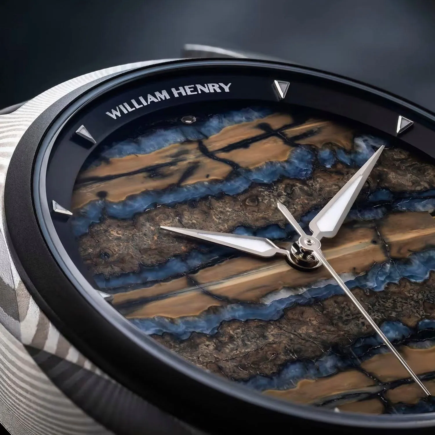William Henry Studio Legacy Mammoth Hand-Forged Damascus Automatic – Legacy Mammoth